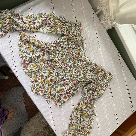 Off the shoulder cottage core blouse - Picture 2 of 2